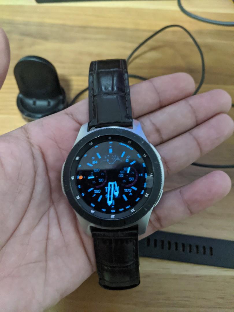 Samsung Galaxy Watch 46MM (Model Number SMR800), Men's Fashion