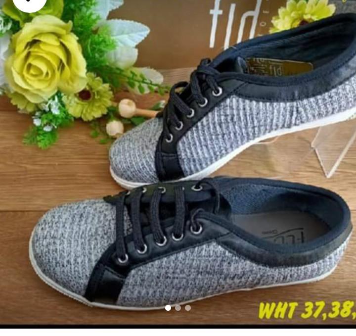 Sepatu Wanita Women S Fashion Women S Shoes On Carousell