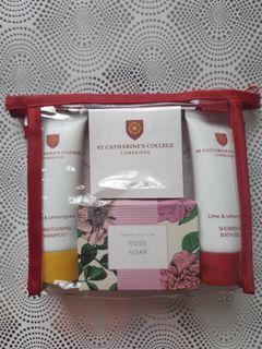 Shower Kit (Sabun, Shampoo) merchandise Cambridge University