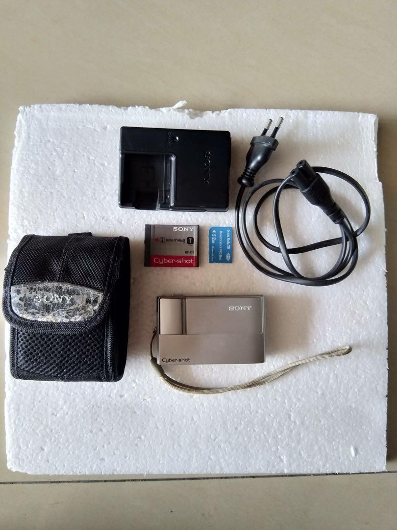Sony Cybershot Camera 7.2 megapixels, Photography, Cameras on Carousell