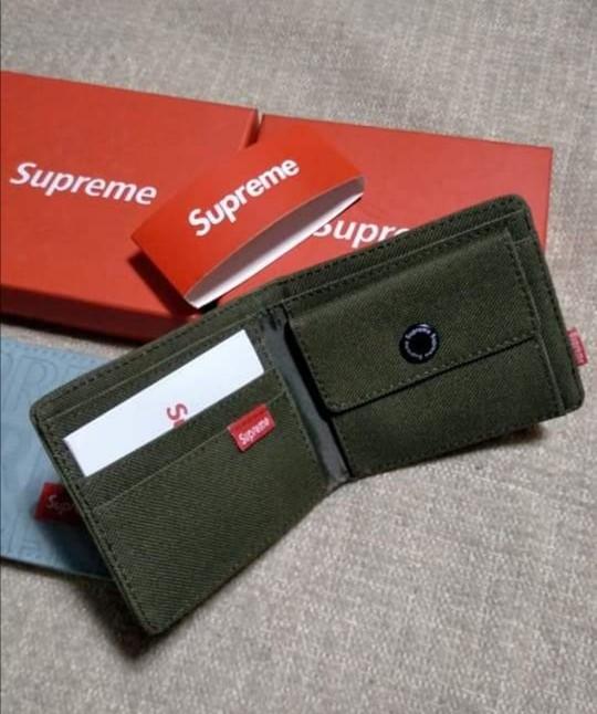supreme wallet ss19