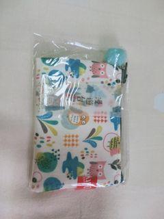 Taiwan pouch