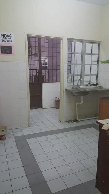Taman Sungai Besi Indah Standard Room For Rent Mco Offers Call 016 3323362 Property Rentals On Carousell