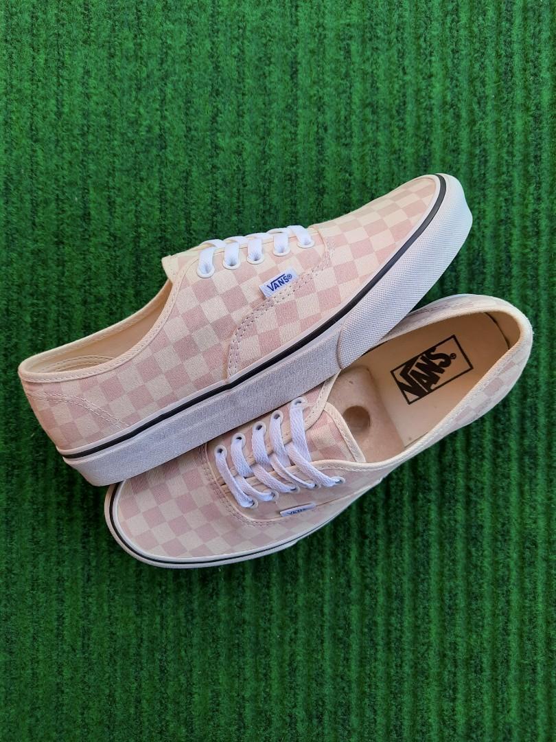 vans checkerboard chalk pink