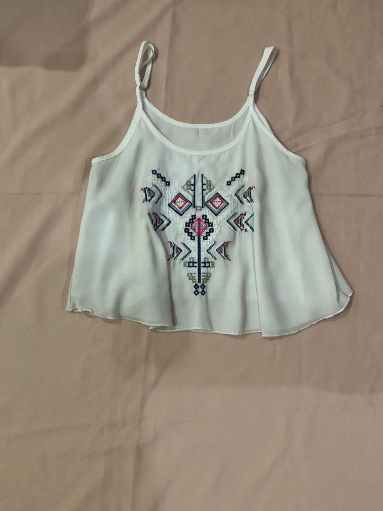 White boho top (Category: Blouses) located in Marikina City. Submitted by abd003 (Listing ID 1015088810, Image 1). Description: .