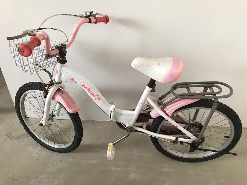 pink kids bike