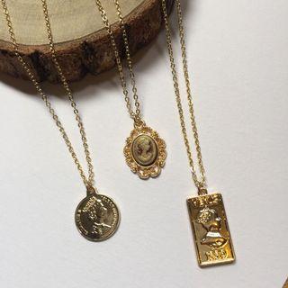 復古金屬女王頭項鍊 復古項鍊