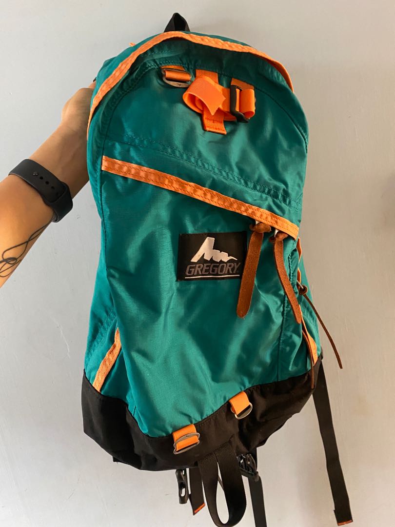全新 Gregory Backpack 背囊 舊Logo 26L, 男裝, 袋, 背包 Carousell