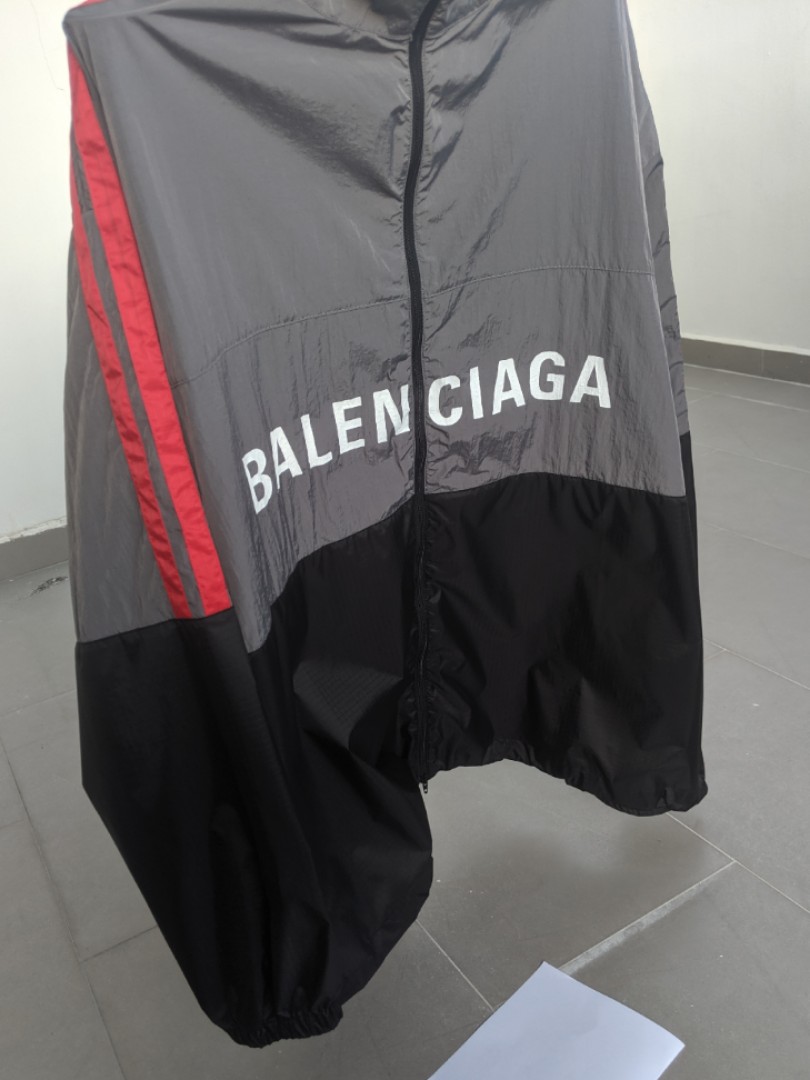 Balenciaga Oversized Logo Zip Up Windbreaker, Men's Fashion, Tops ...