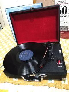 Brand New Briefcase Style Turntable Vinyl Plaka Record Player