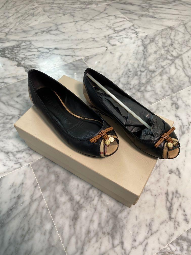 burberry flats