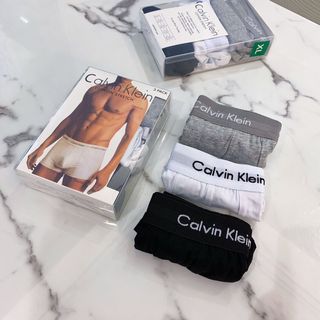 全新Calvin Klein Underwear内褲 四角內褲 聽覺內褲 男朋友老公內褲 內褲盒裝64198186293251110