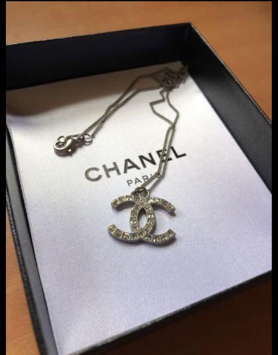 Gold chanel double c necklace store