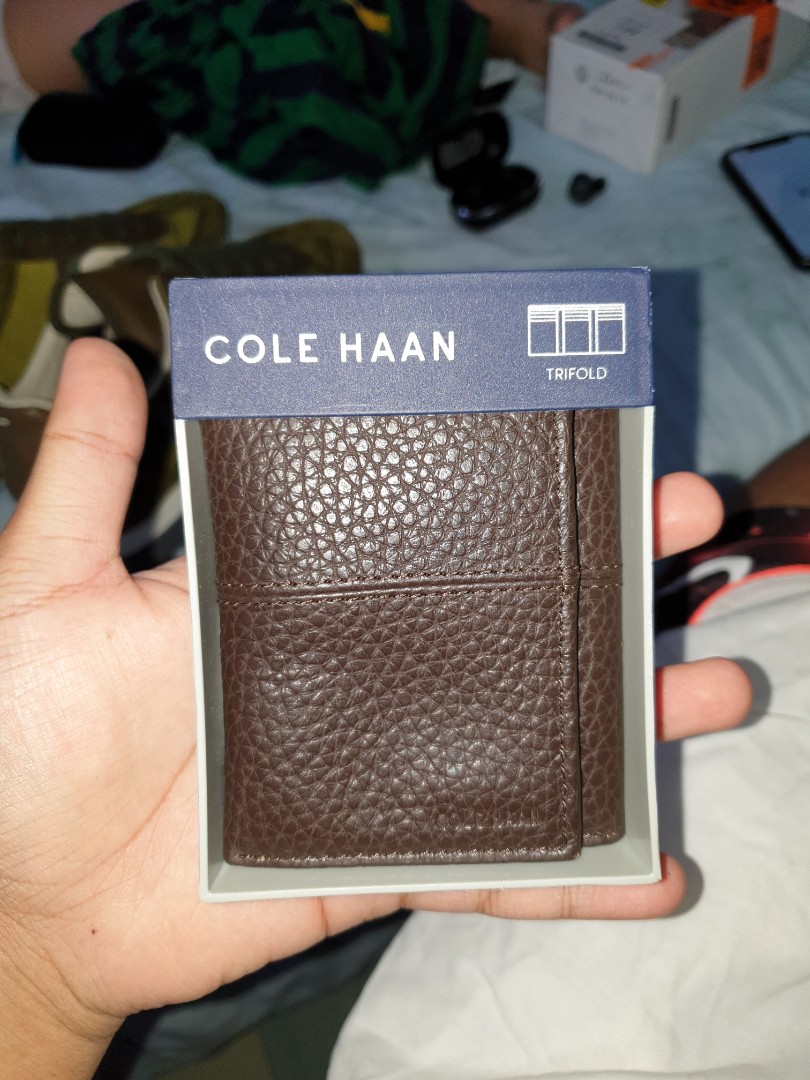 Cole haan wallets clearance