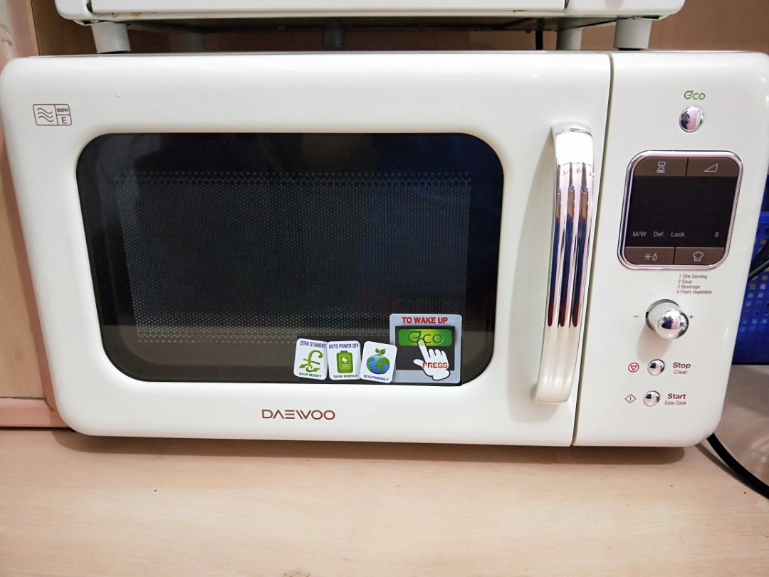Daewoo Retro table top Microwave Oven, TV & Home Appliances, Kitchen