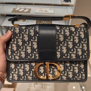 （分類：）位於 。 由 tradermui 提交（商品編號 1015474582，圖片 1）。簡介： 。