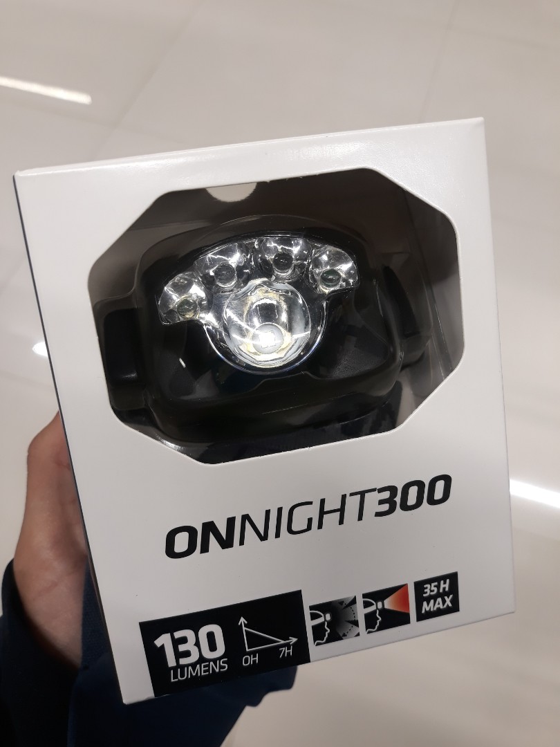 Headlamp Quechua Ori, Olah Raga, Perlengkapan Olahraga Lainnya di Carousell