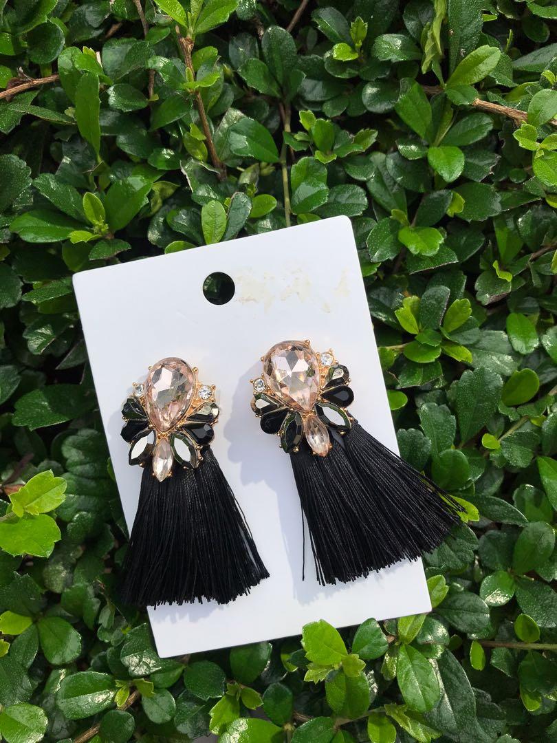 H&m sales tassel earrings