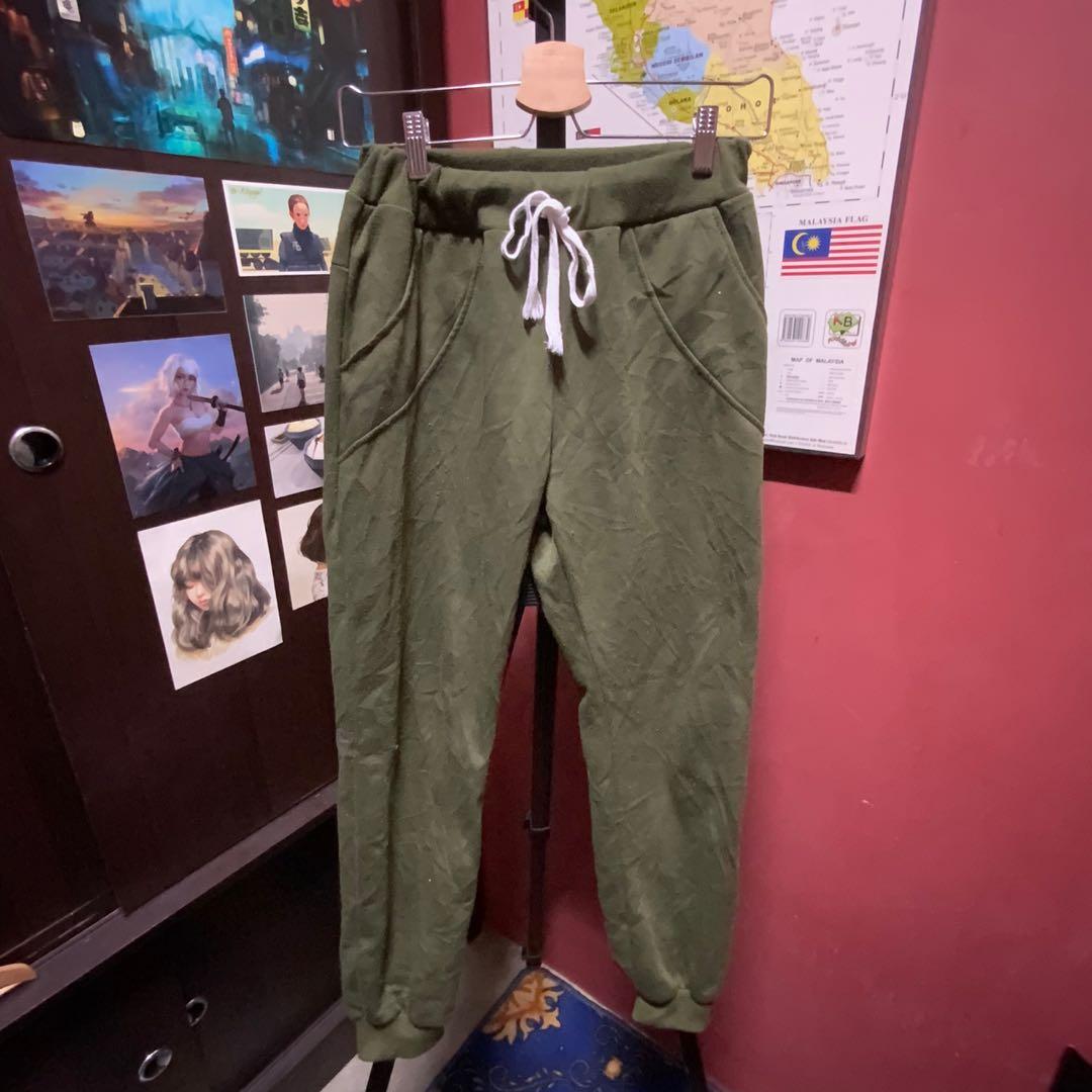 dark green joggers womens