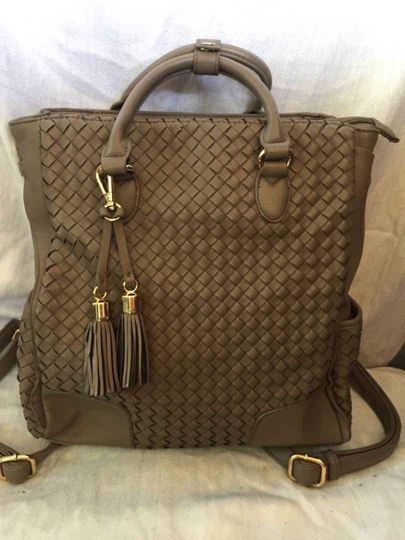 Lulu castagnette backpack clearance price