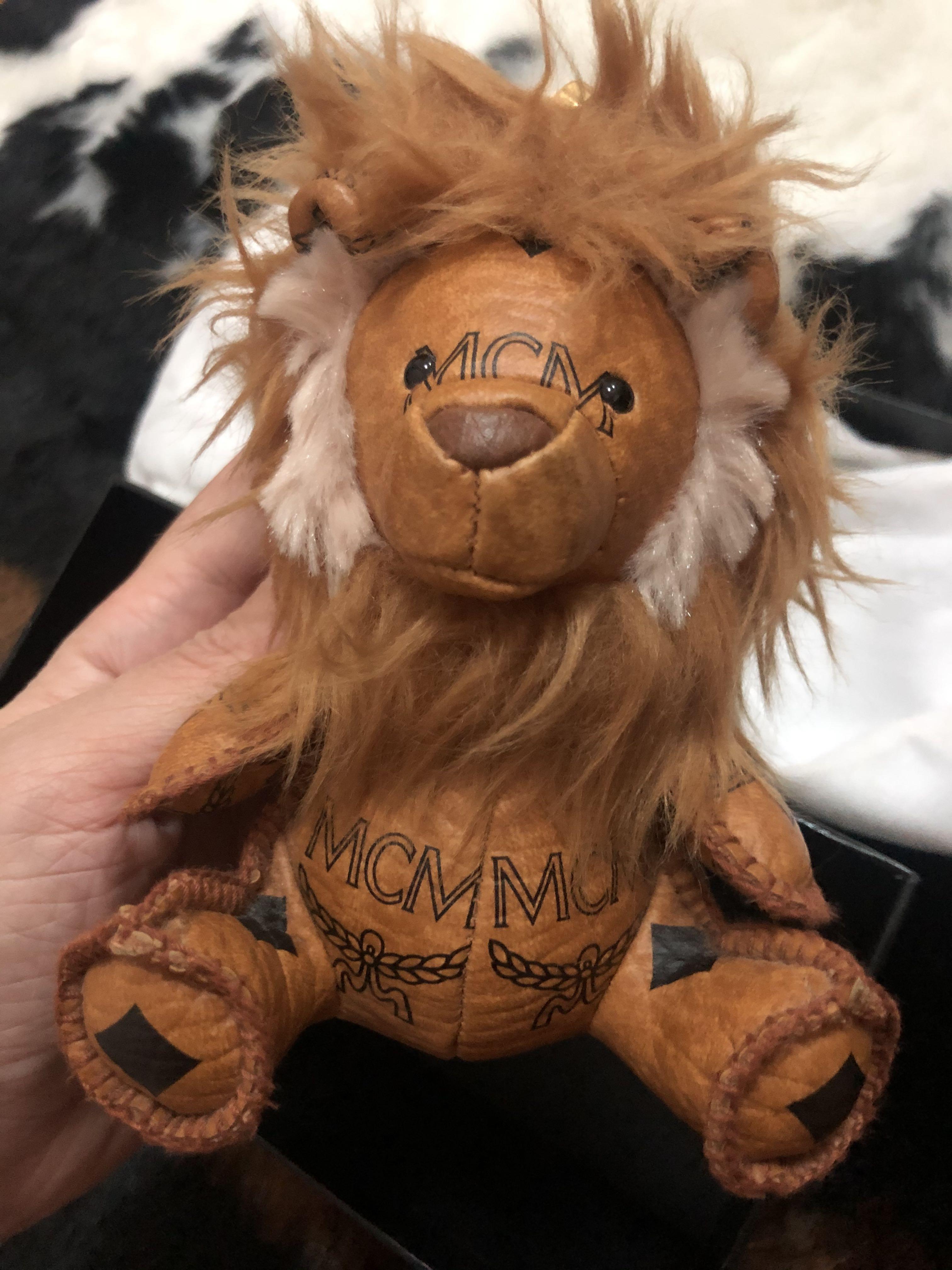 Mcm lion outlet