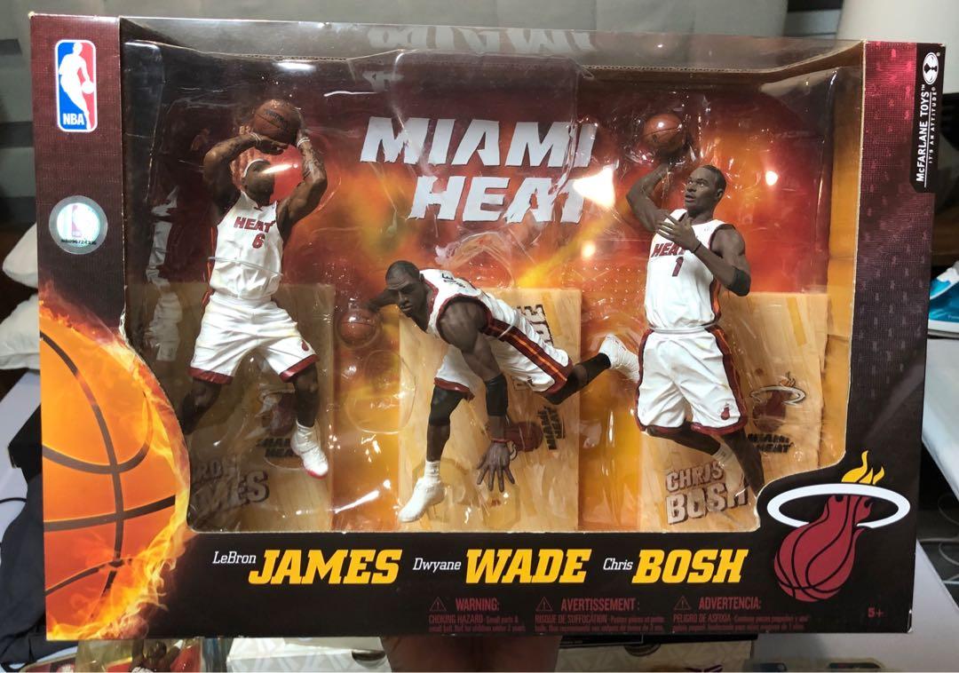 McFarlane NBA Series 17 Dwayne Wade Miami Heat White Jersey Trophy