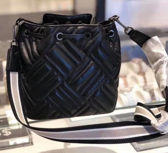 mk peyton bucket bag