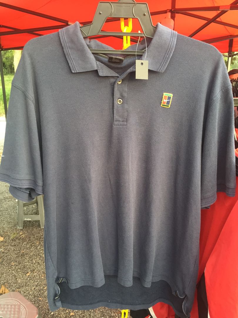 Nike collar deals t shirt
