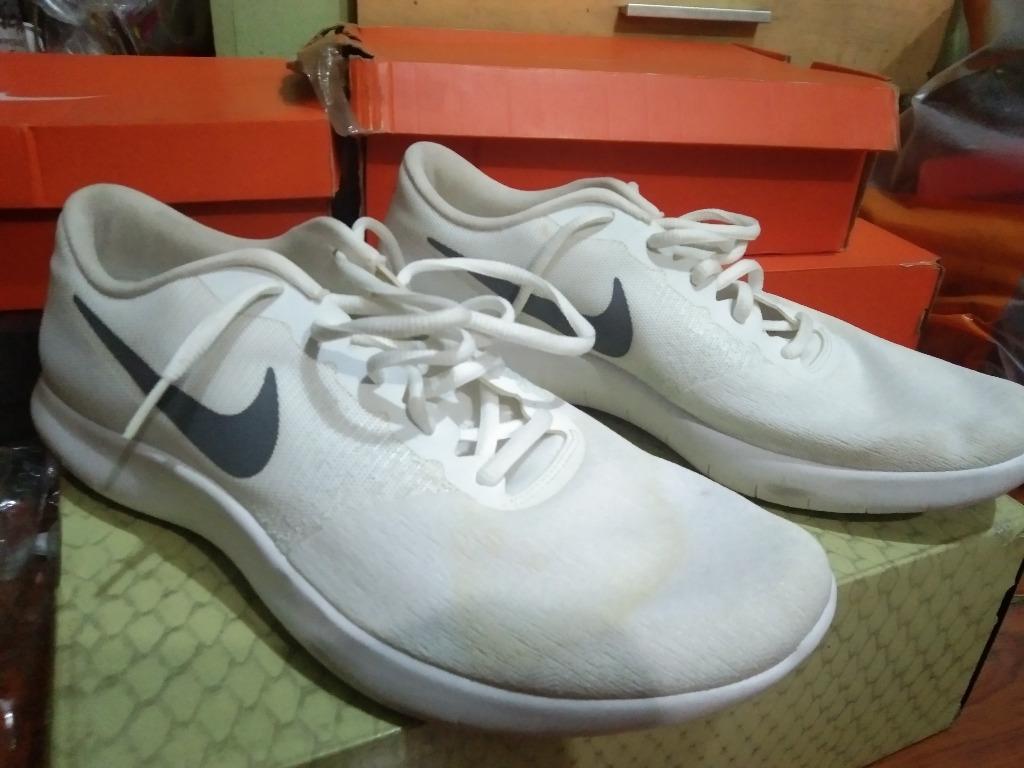 nike running shoes white womens