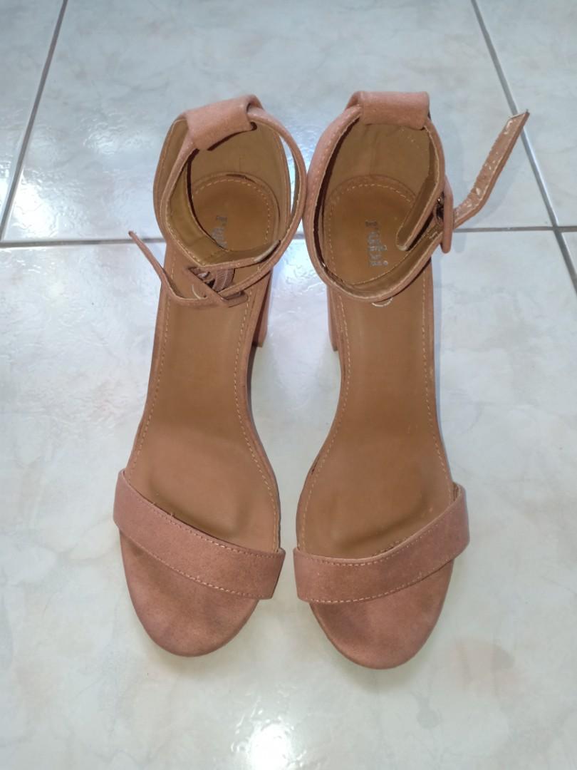 peach shoes heels