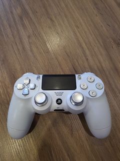 (Category: ) located in . Submitted by dualshock4modd (Listing ID 1015372840, Image 1). Description: .