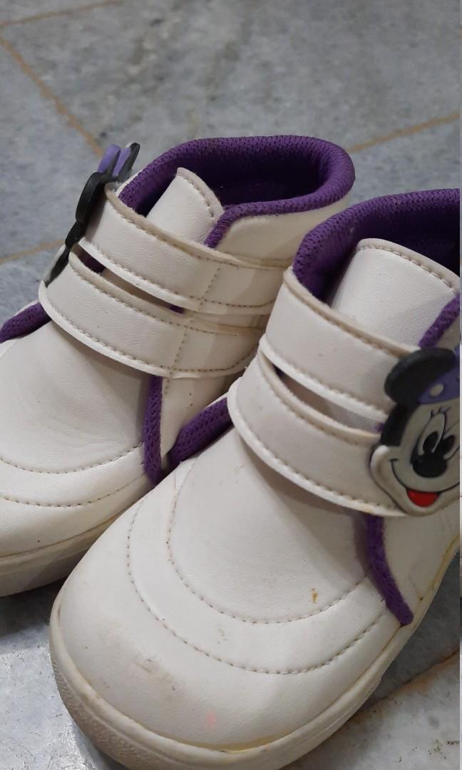 Sepatu Anak Putih Ungu Babies Kids Girls Apparel 1 To 3 Years On Carousell