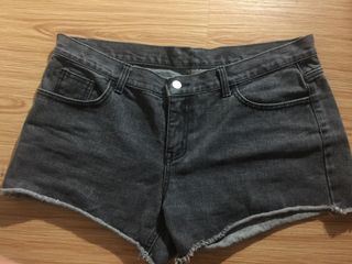 (Category: ) located in . Submitted by pixie.dust.closet (Listing ID 1015485017, Image 1). Description: .
