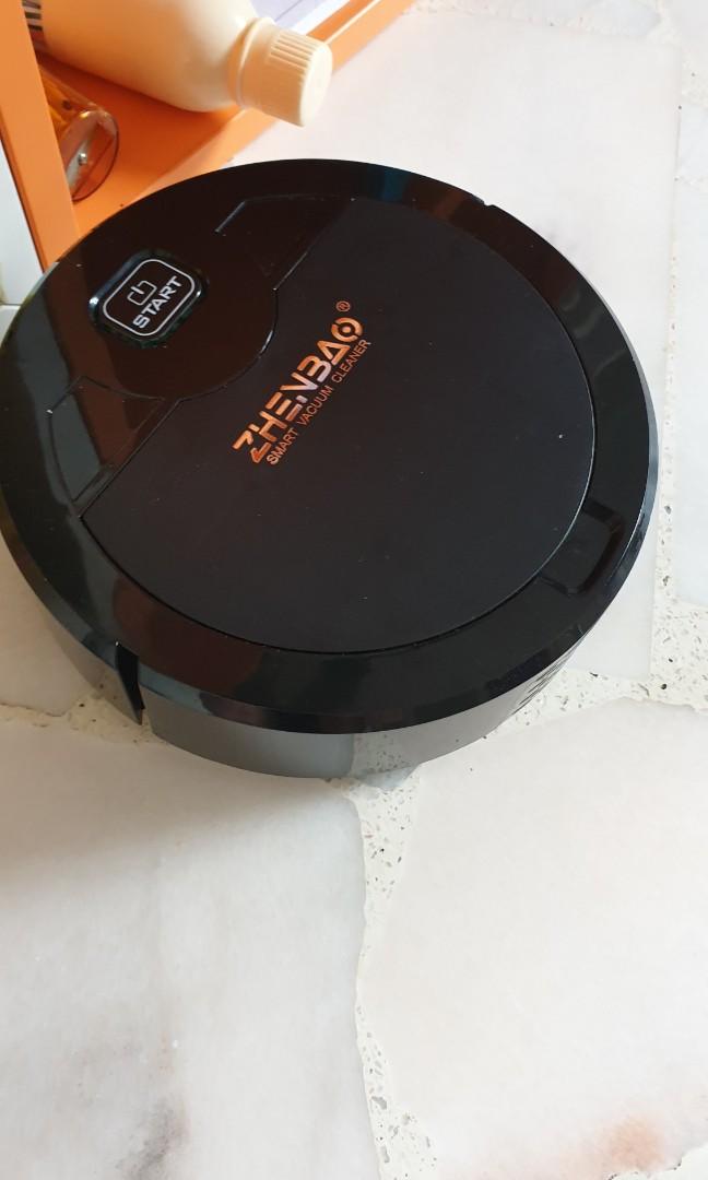 Smart sweeper (Category: Vacuum Cleaner & Housekeeping) located in Singapore. Submitted by jerry2015 (Listing ID 1015335801, Image 2). Description: almost new.