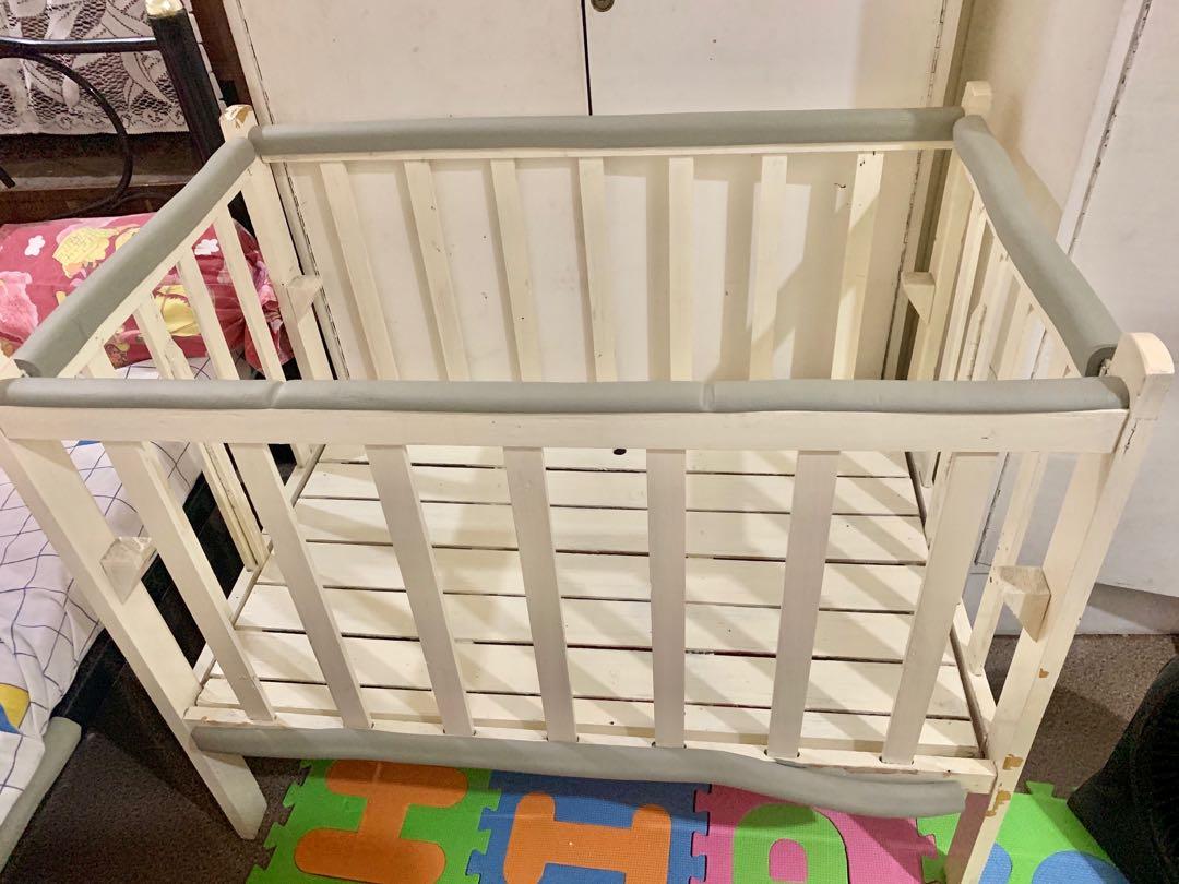Cot shop edge protector