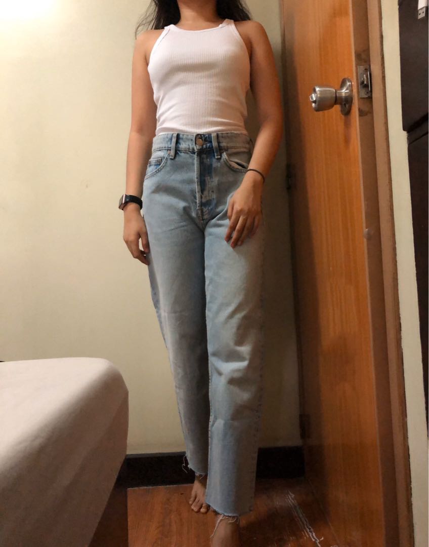 Zara Highwaist Raw Hem Straight Cut 