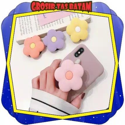 Gtb R112 Popsocket 3d Karakter Cartoon Disney Pop Socket Pvc Motif Aksesoris Hp Holder Kartun Cod Yl 02 Btm Women S Fashion Accessories Others On Carousell