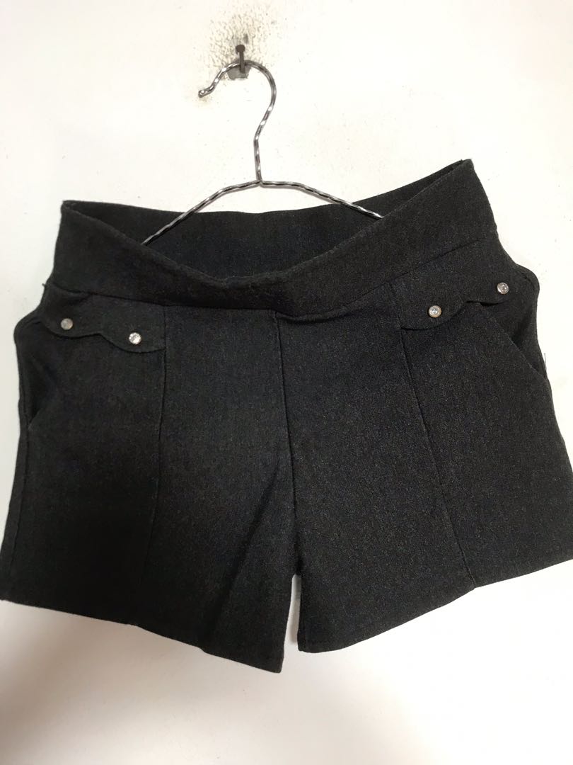 Black Shorts celana  pendek  wanita abu Fesyen Wanita 