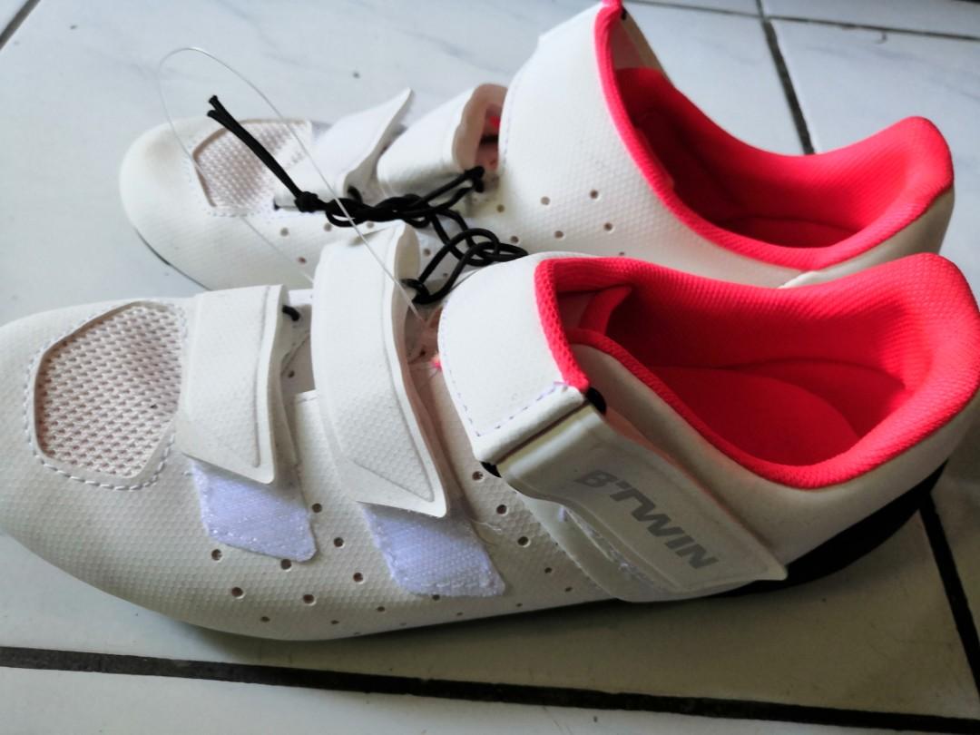 btwin 9 shoes