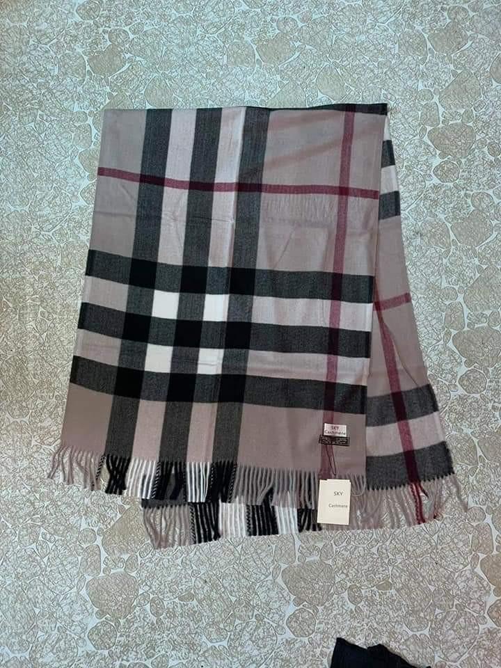 Burberry Scarf, Women's Fashion, Watches & Accessories, Scarves on Carousell