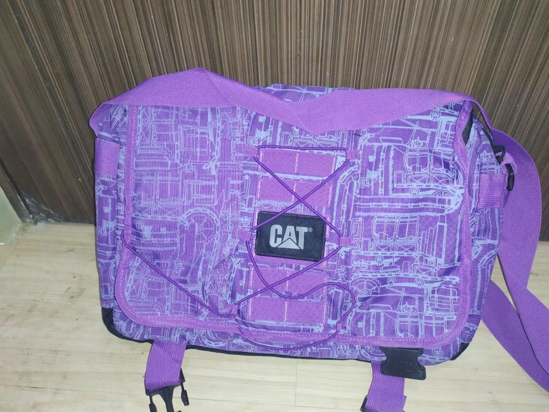 Caterpillar Laptop bag / Book bag (Category: Backpacks) located in Manila. Submitted by exotickicksandbags (Listing ID 1015600481, Image 1). Description: .