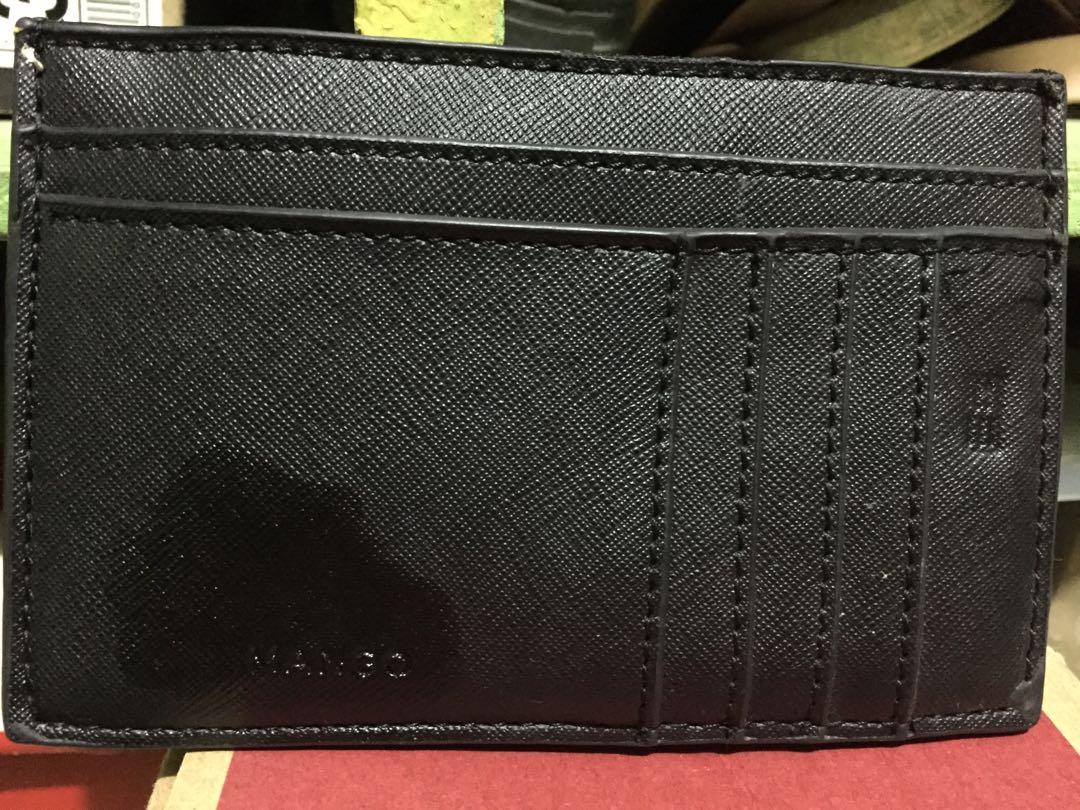 Flat wallet for cards, cash, and coins (Category: Wallets & Card holders) located in Manila. Submitted by katt_25 (Listing ID 1015678217, Image 1). Description: .