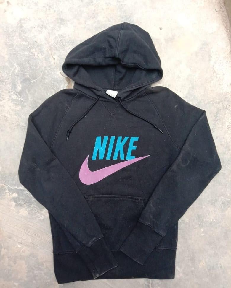 nike oversized logo hoodie