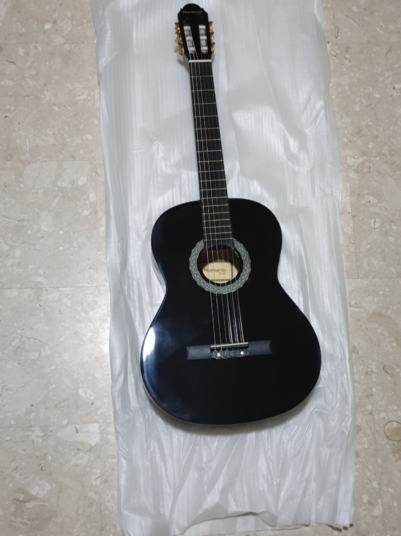 Huntington nylon string shop guitar