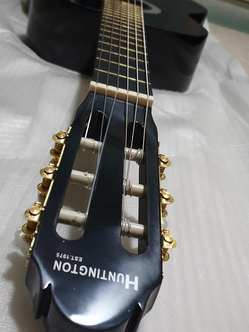 Huntington est shop 1975 guitar price