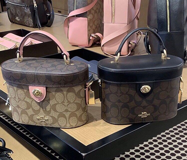 Kay Crossbody In Signature Canvas 2024 favors
