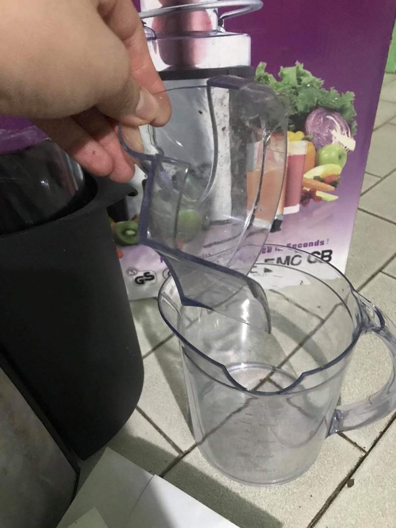 KOII POWER JUICER (SEEN ON T. V), TV & Home Appliances, Kitchen