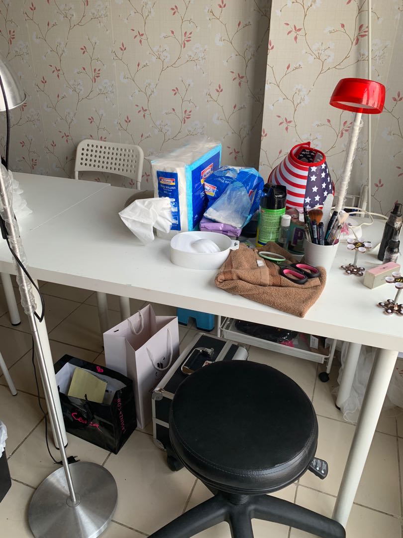 meja minimalis linnmon ikea putih