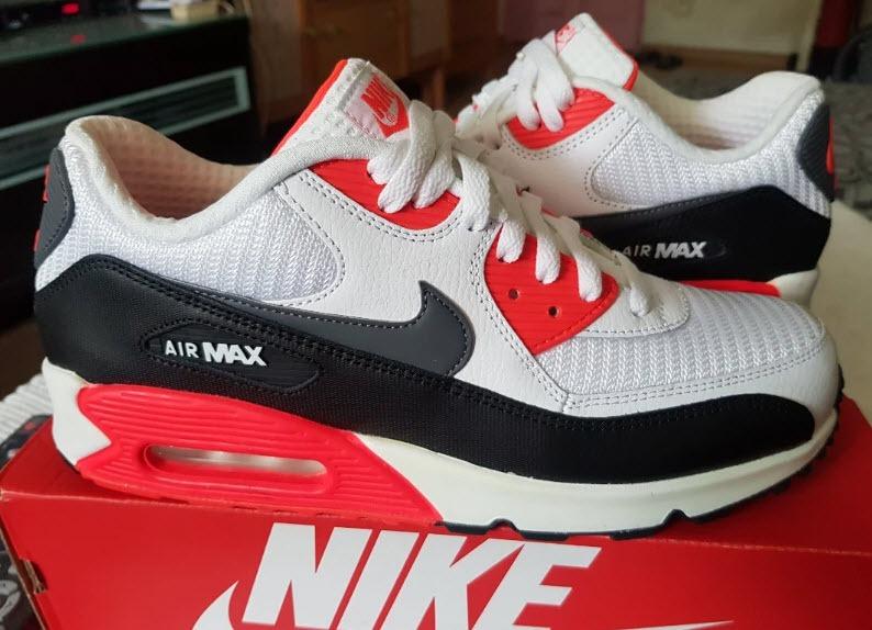 nike air max 90 essential bright crimson