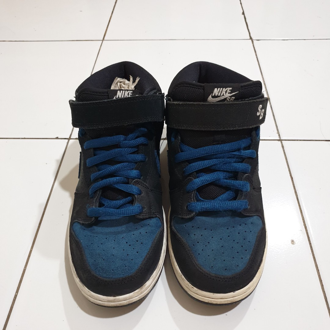 nike dunk mid sb